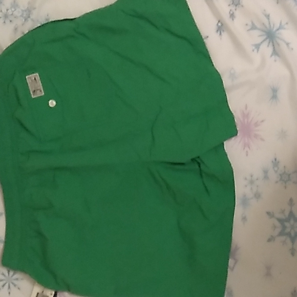 Green swimming shorts - Picture 2 of 3